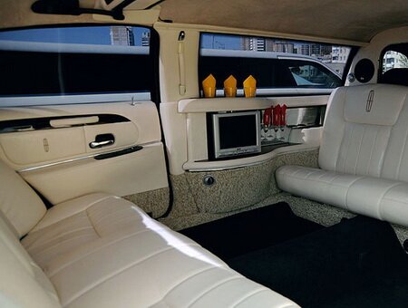 ������� Lincoln Town Car, ������� �� �������, ������� �� ������, ������ ��������� ����, ������ ��������, ���� ��������